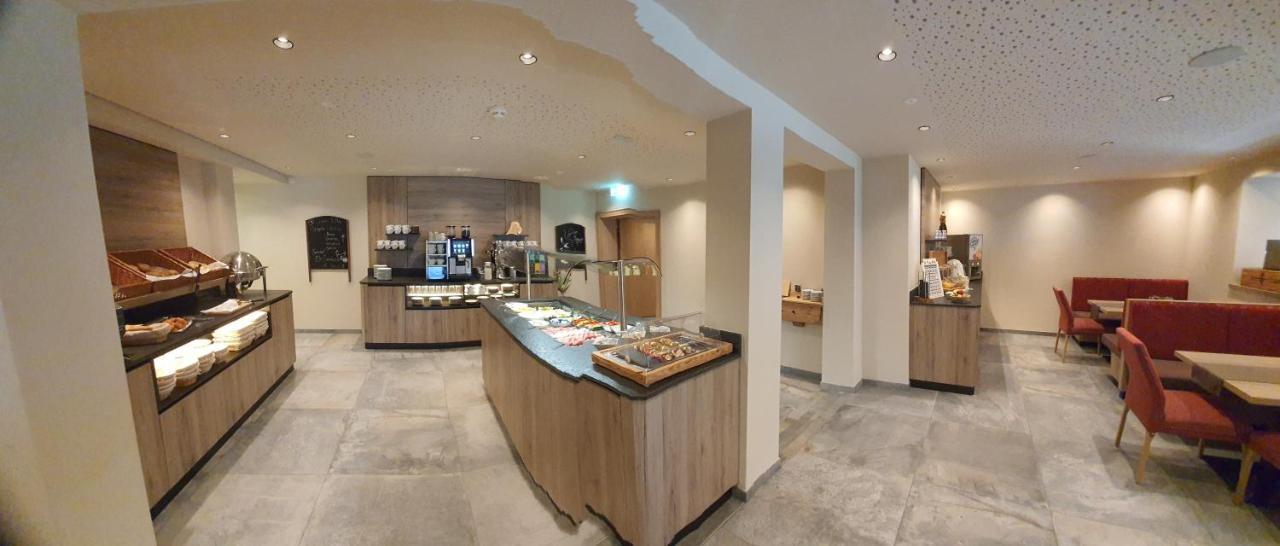 Hotel Garni Romantik Fuegen Luaran gambar