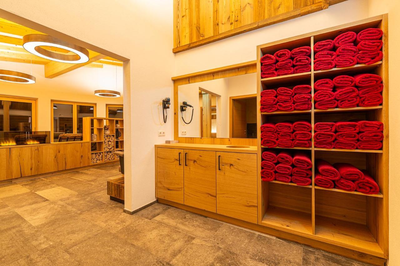 Hotel Garni Romantik Fuegen Luaran gambar