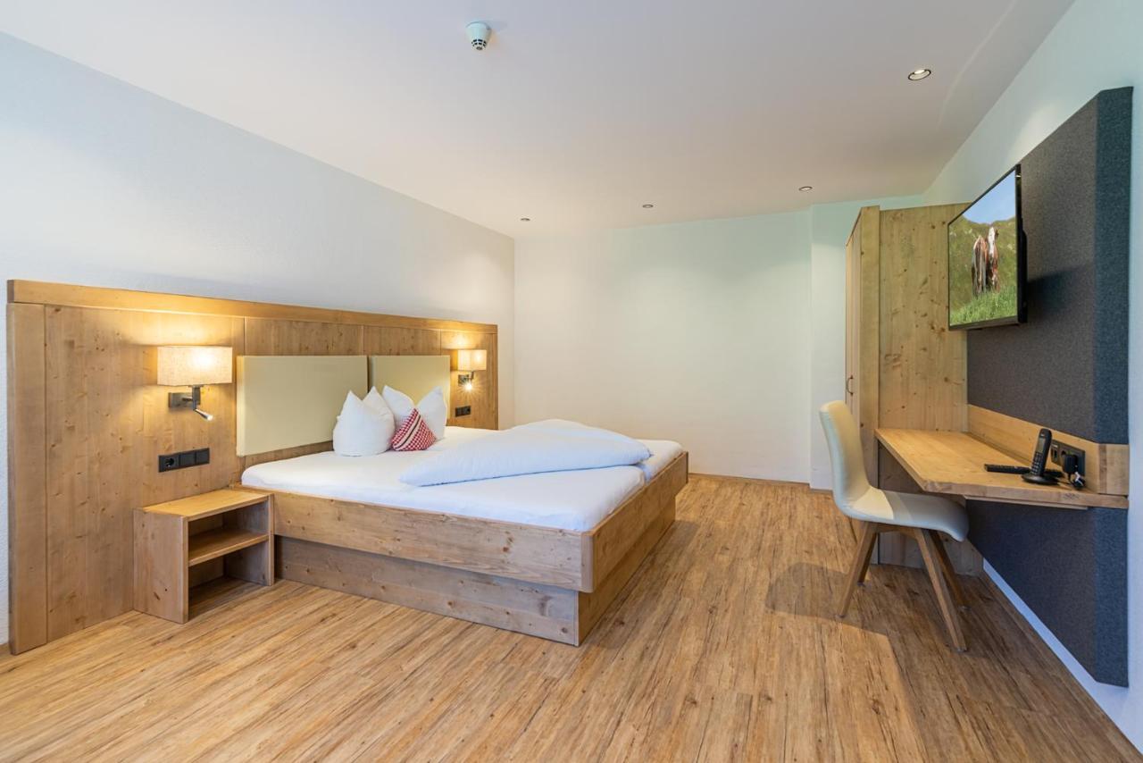 Hotel Garni Romantik Fuegen Luaran gambar