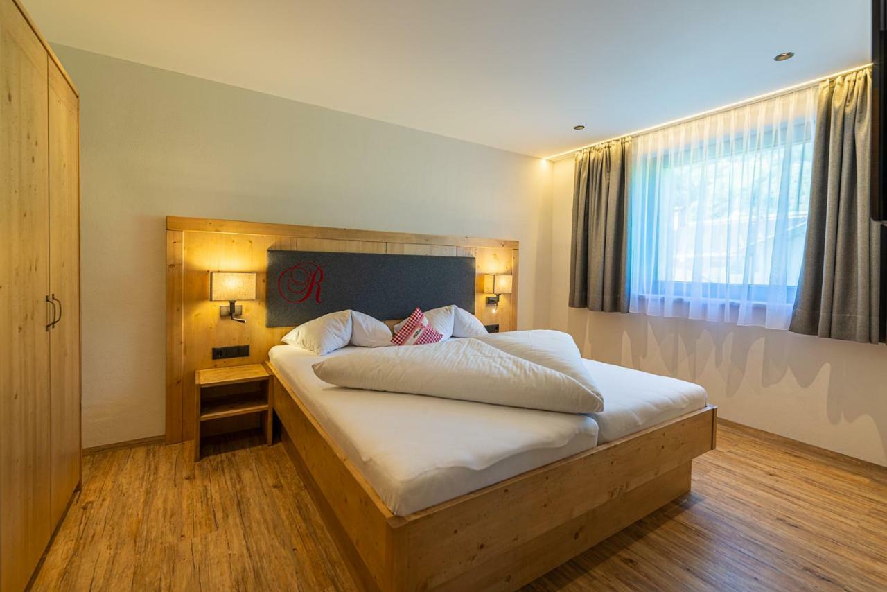 Hotel Garni Romantik Fuegen Luaran gambar